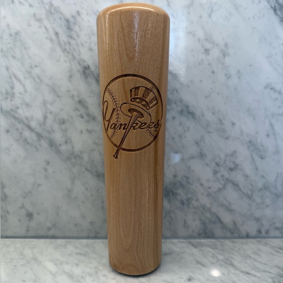 New York Yankees Other - New York Yankees Dugout Mug